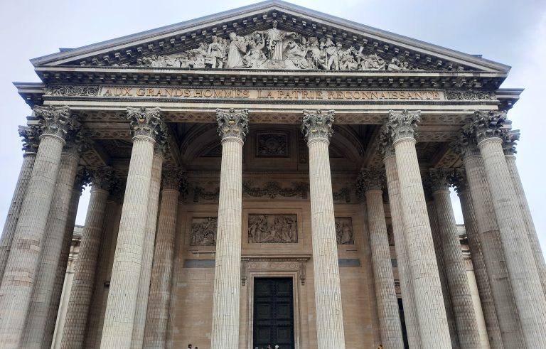 UNA VISITA IMPRESCINDIBLE EN PARÍS: EL PANTHÉON Y LA EXPOSICIÓN “OSER LA LIBERTÉ”, SOBRE LA ESCLAVITUD