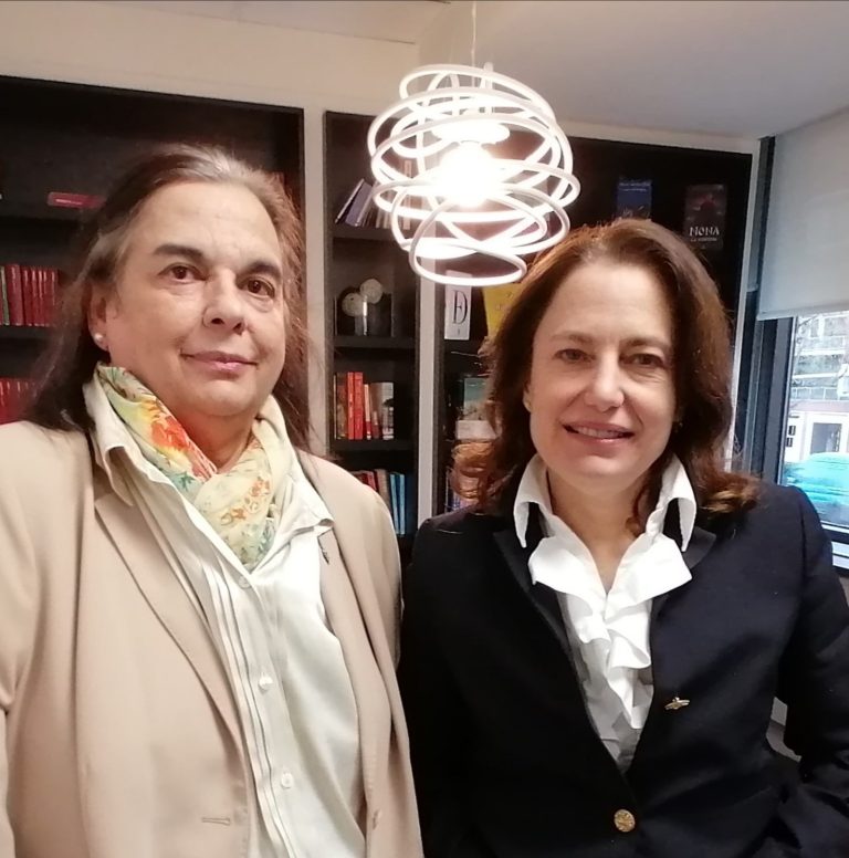 ENTREVISTA COLOMBE SCHNECK