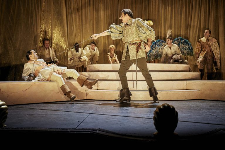 LAURENT LAFITTE, JENNIFER DECKER ET EMMANUEL DAUMAS DANS CYRANO DE BERGERAC : «ON A TOUS QUELQUE CHOSE DE CYRANO !»