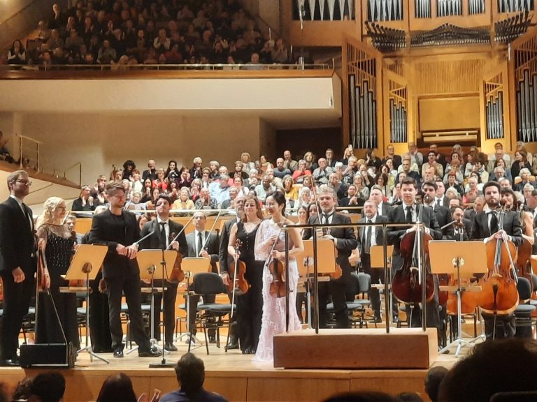 EL DIRECTOR POLACO KRZYSZTOF URBANSKI Y LA VIOLINISTA SURCOREANA BOMSORI, DECLINAN UNA MAGNÍFICA MAÑANA CON LA ORQUESTA NACIONAL DE ESPAÑA (ONE), EN EL AUDITORIO NACIONAL DE MADRID