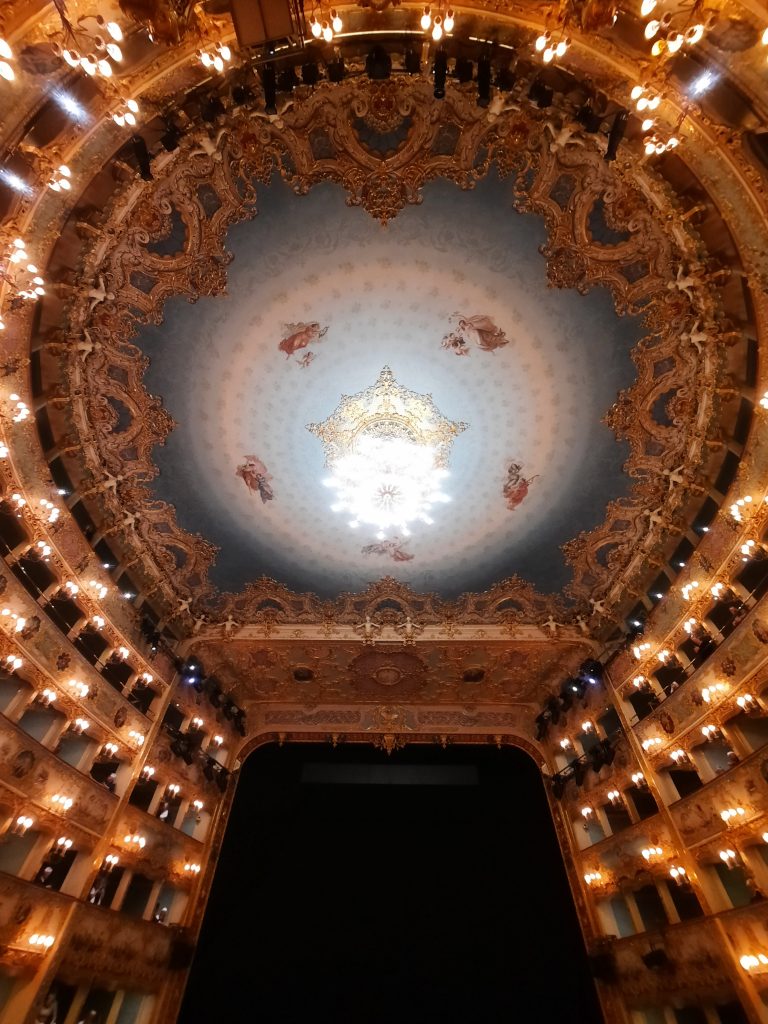 DON JUAN ENAMORA DE NUEVO EN EL TEATRO DE LA FENICE DE VENECIA
