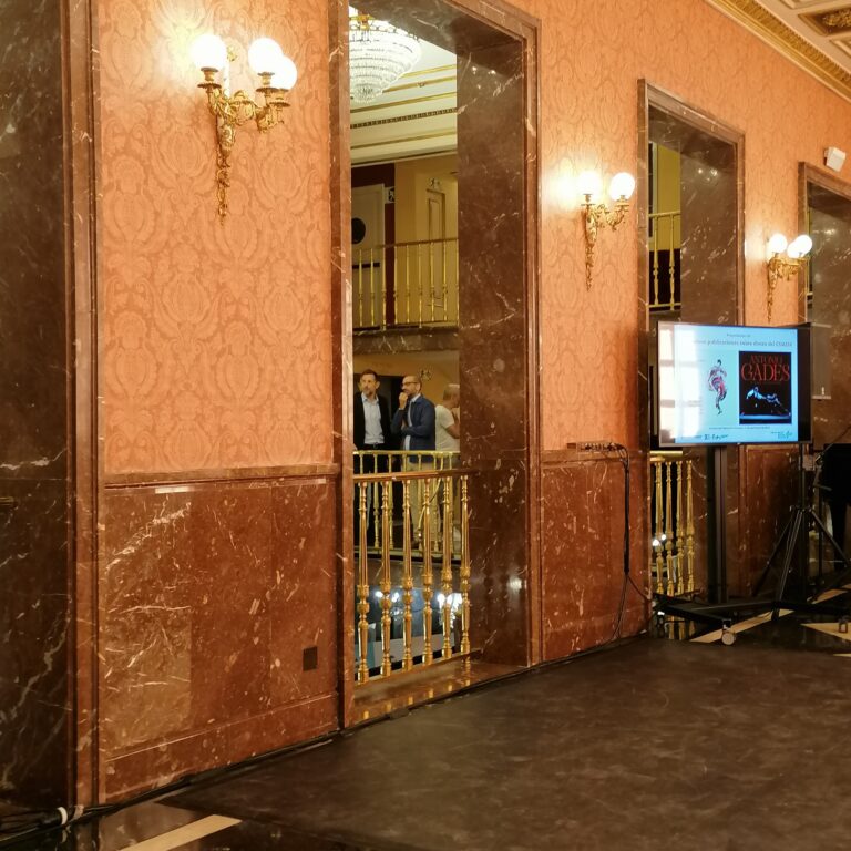 TEATRO DE LA ZARZUELA, FUE DE LIBROS Y FUE DE DANZA: EL CDAEM PRESENTA DOS NUEVAS PUBLICACIONES EN UN ENCUENTRO MUY CONCURRIDO